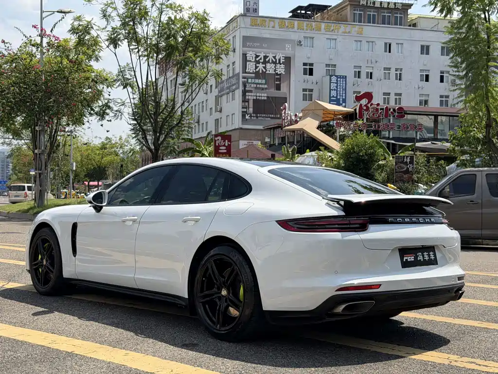 Porsche Panamera Hybrid — миниатюра 14