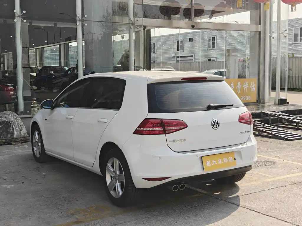 Volkswagen Golf — миниатюра 15