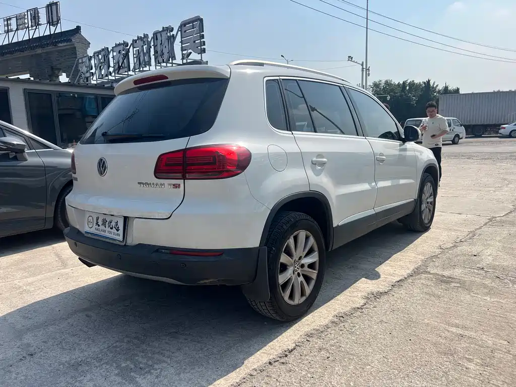 Volkswagen Tiguan — миниатюра 8
