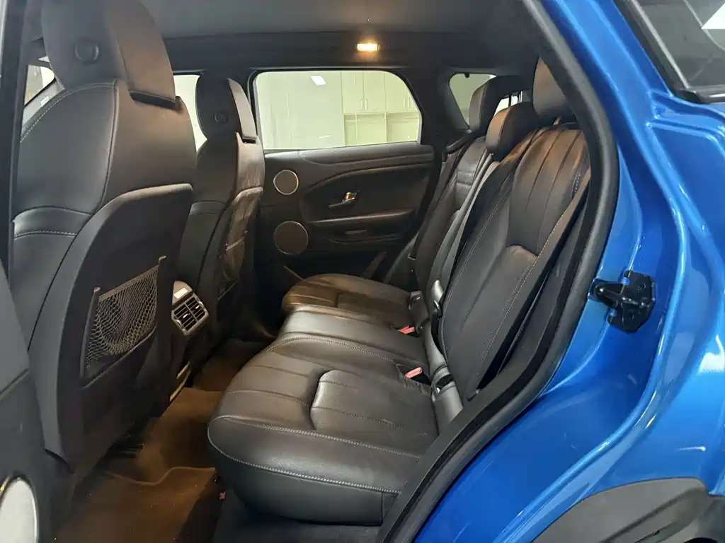 Land Rover Evoque — миниатюра 13