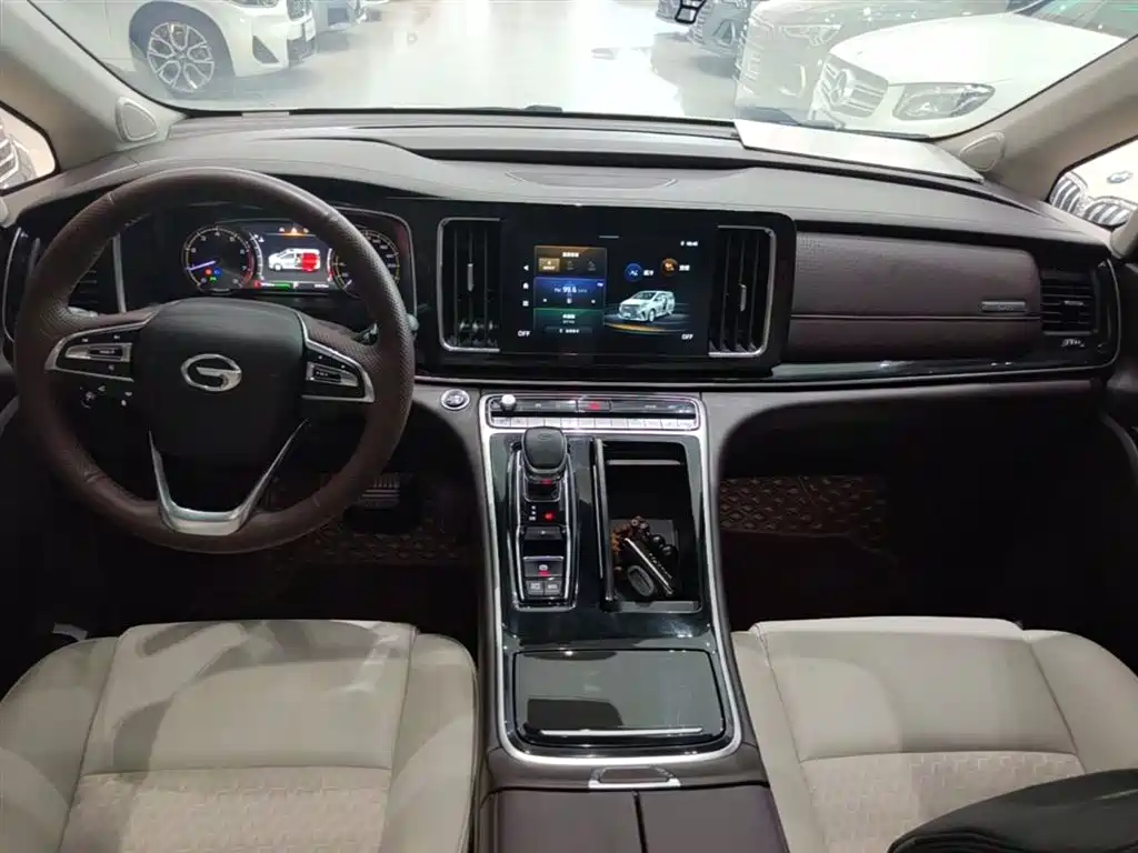 GAC M8 2021 390T Luxury