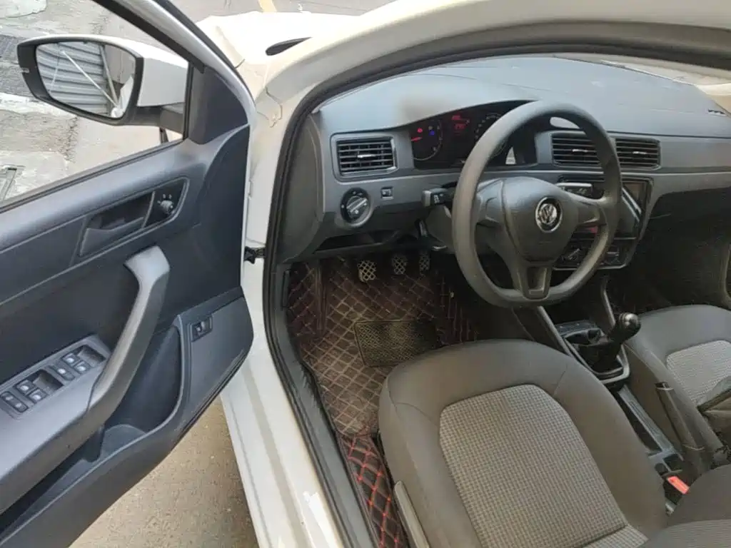 Volkswagen Santana — миниатюра 16