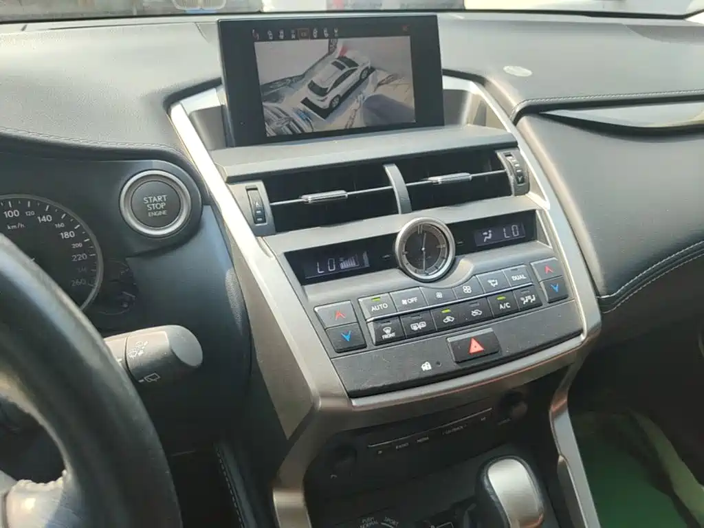 Lexus NX — миниатюра 13