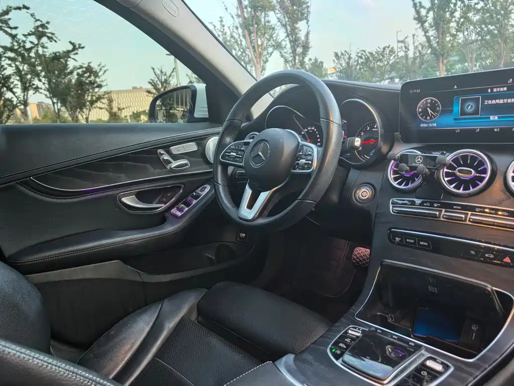 Mercedes-Benz C-Class — миниатюра 11