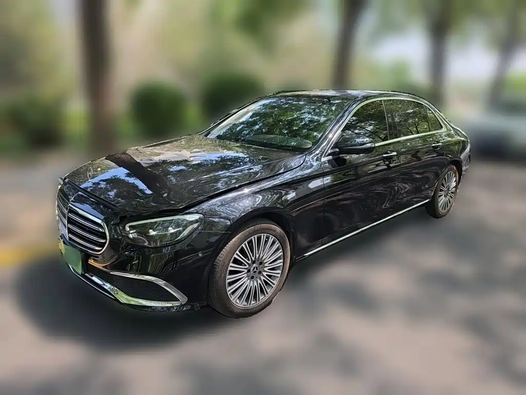 Mercedes-Benz E-Class — миниатюра 2