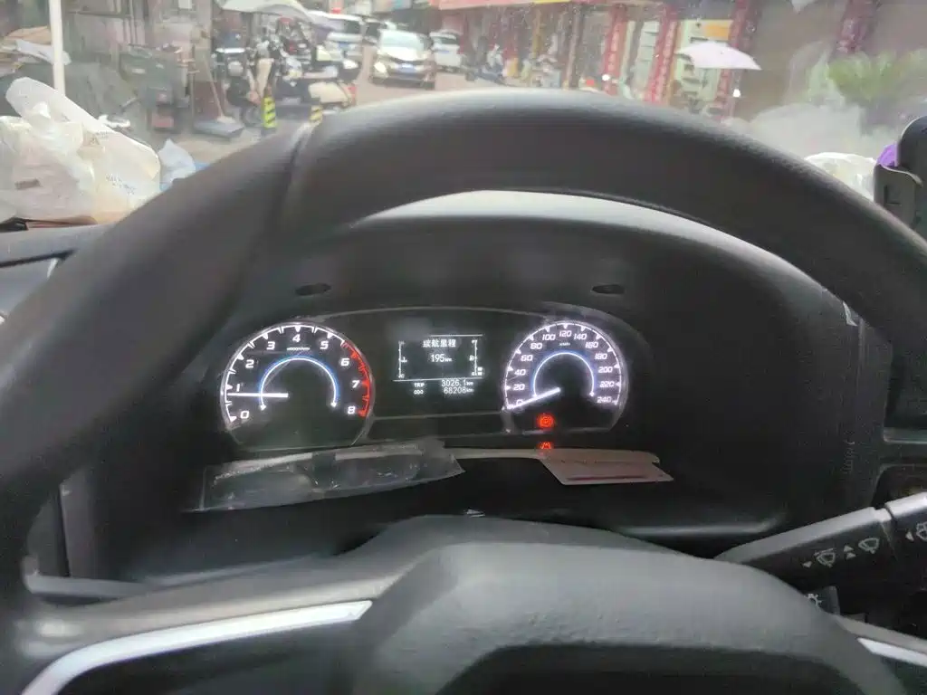 JMC Tesla — миниатюра 4