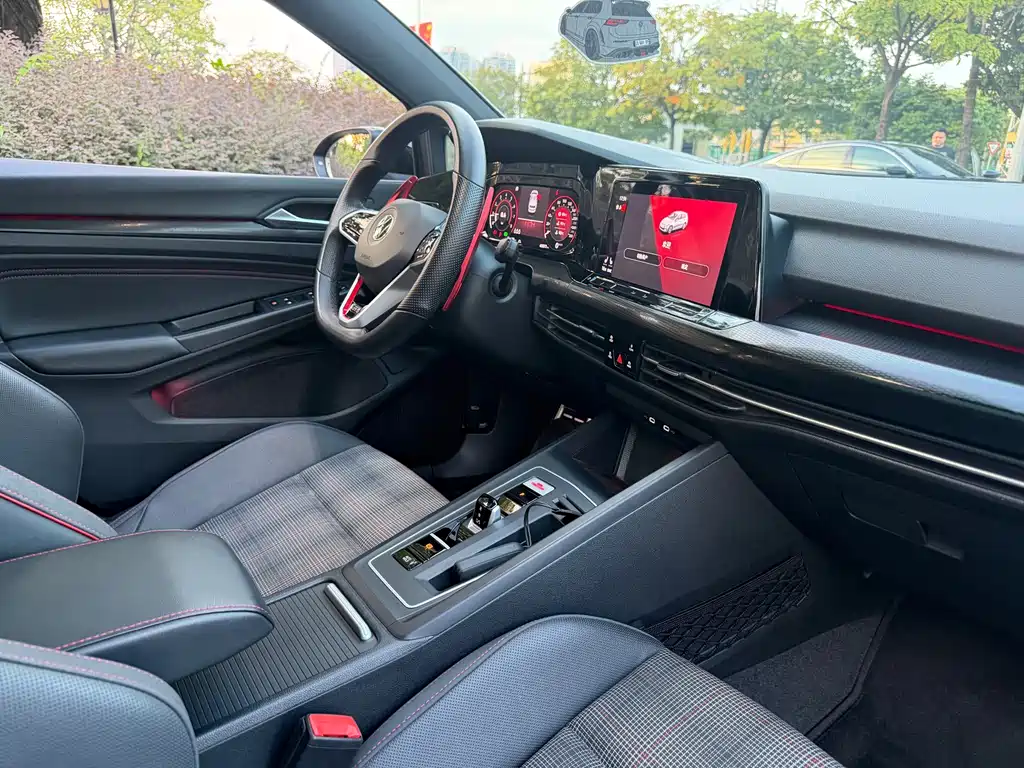 Volkswagen Golf GTI — миниатюра 18