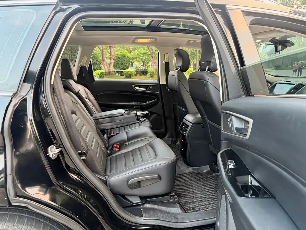 Ford Edge — миниатюра 18