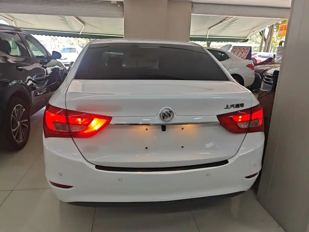Buick Excelle — миниатюра 6