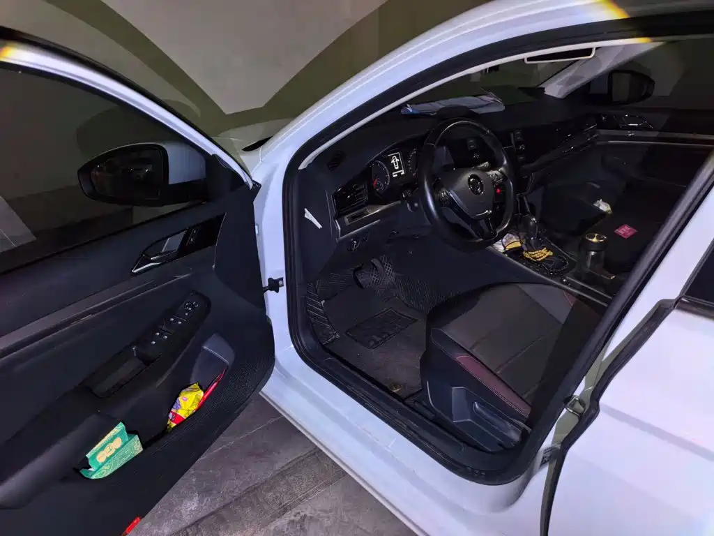 Volkswagen Bora — миниатюра 14