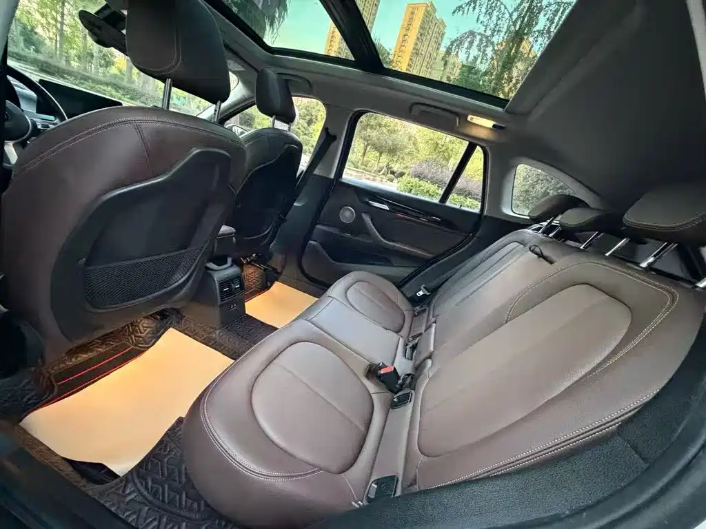 BMW X1 — миниатюра 7