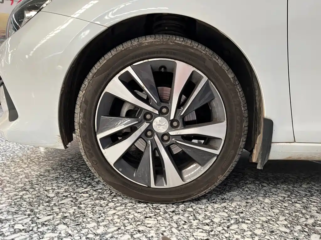 Peugeot 408 — миниатюра 15