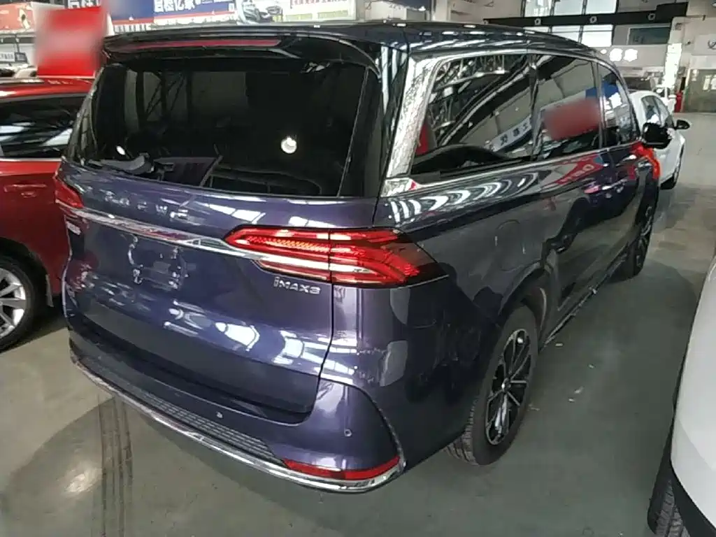 Roewe iMAX8 — миниатюра 7