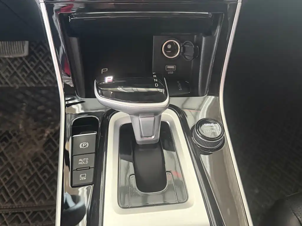 Kia Seltos — миниатюра 19