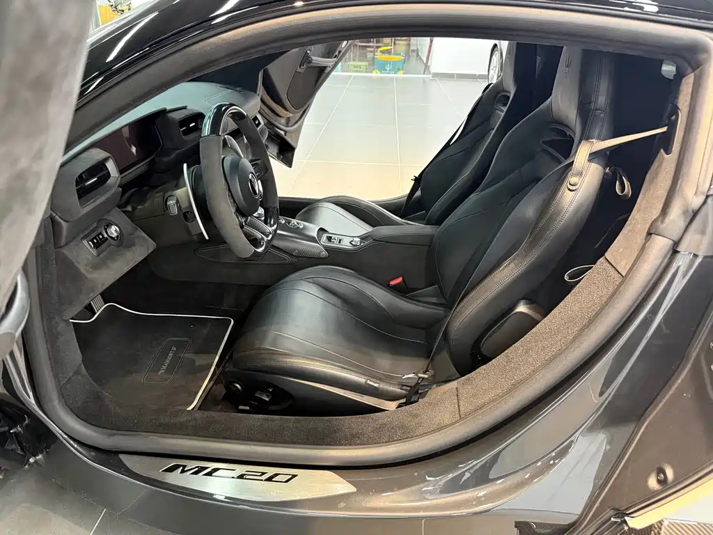 Maserati MC20 — миниатюра 8