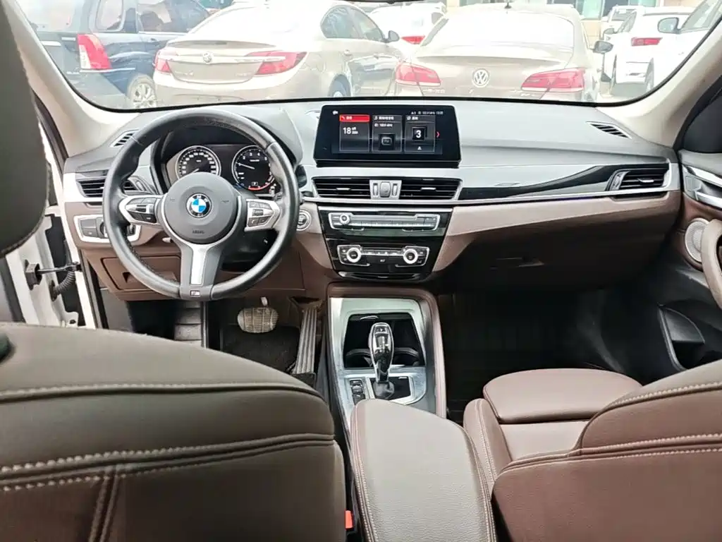 BMW X1 — миниатюра 10