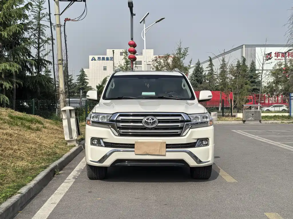Toyota Land Cruiser 2019 5.7L VX-R