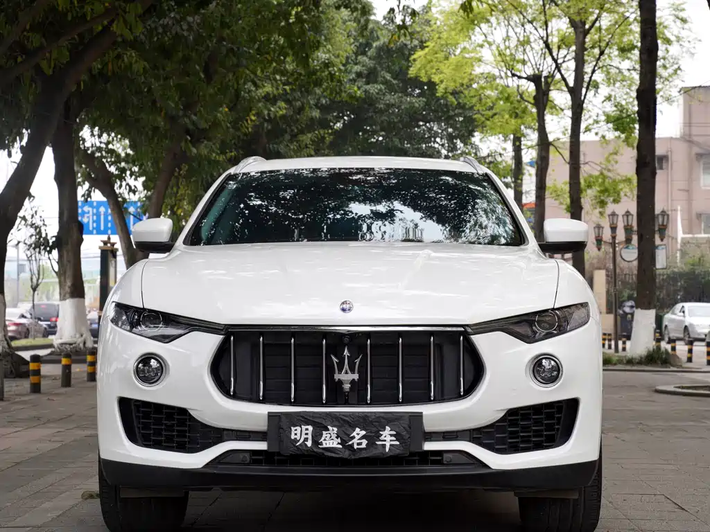 Купить Maserati Levante