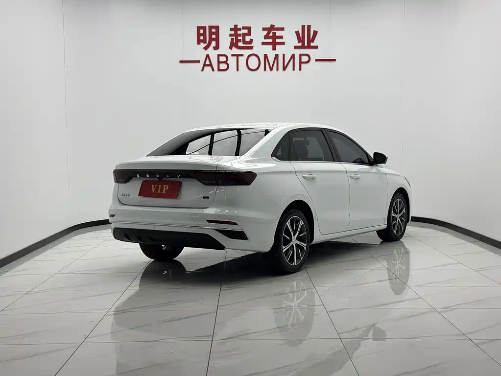Geely Emgrand — миниатюра 7