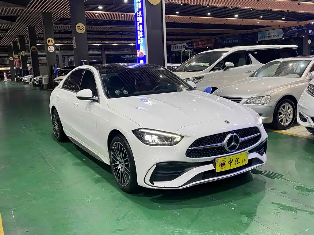 Mercedes-Benz C-Class — миниатюра 3