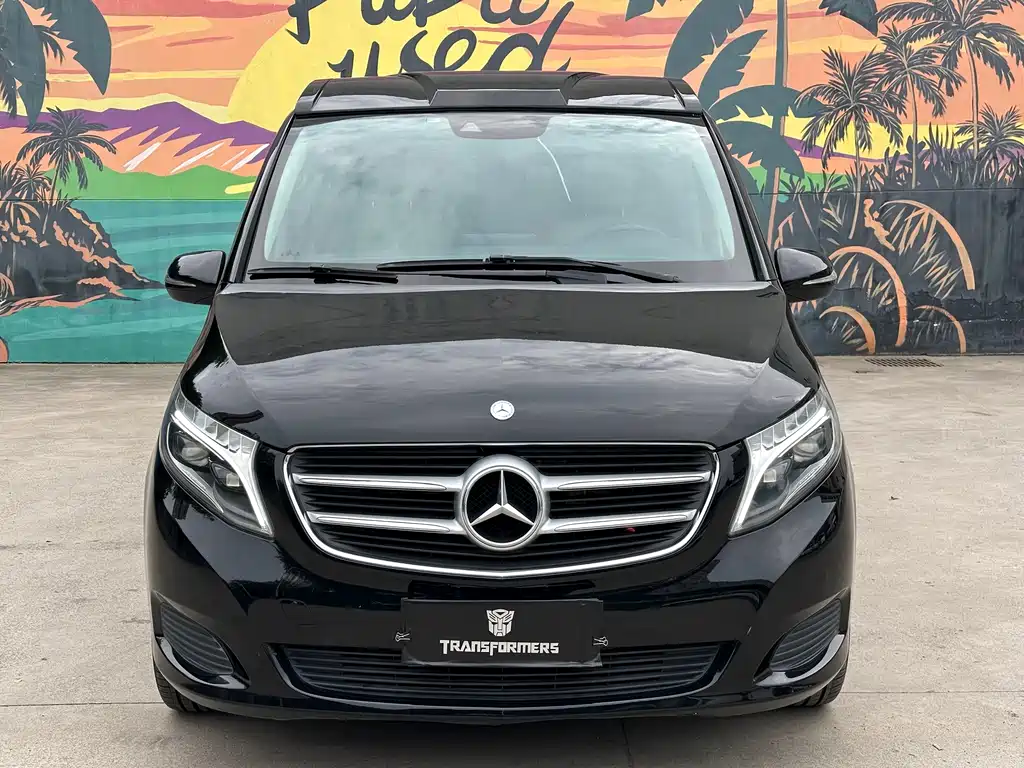 Mercedes-Benz V-Class — миниатюра 2