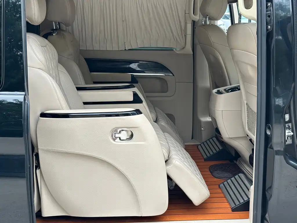 Mercedes-Benz V-Class — миниатюра 9