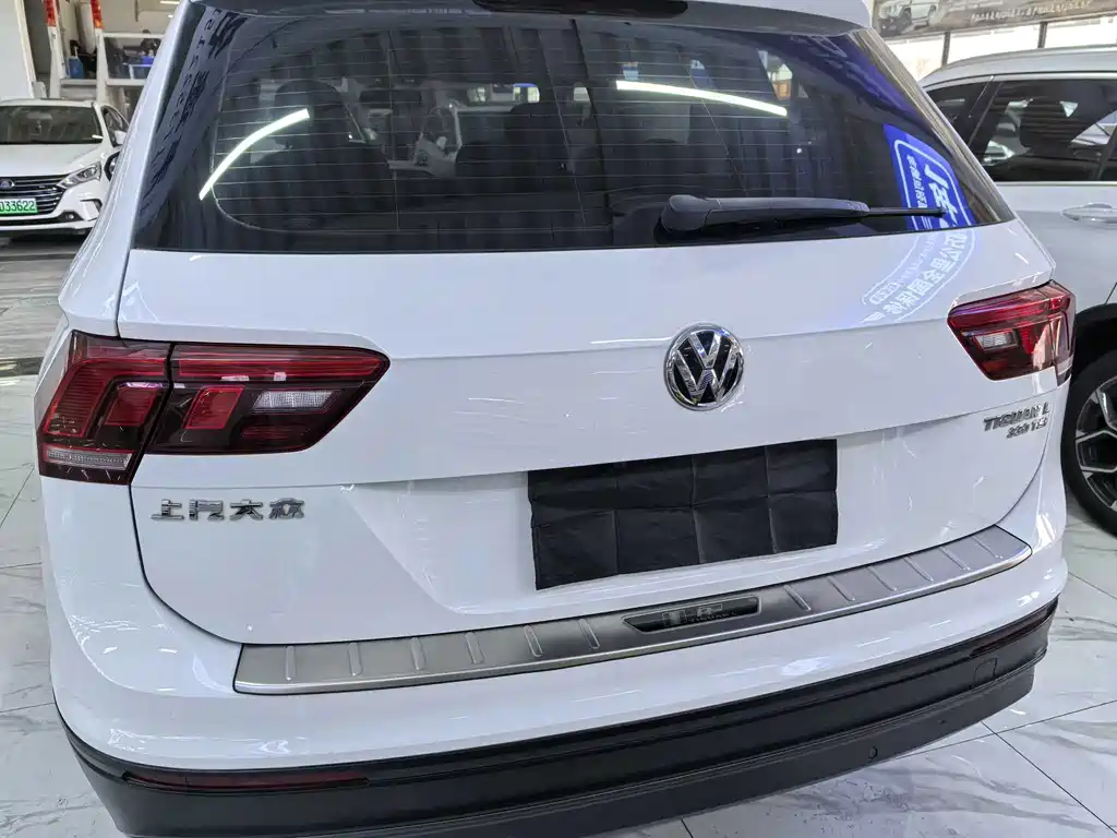 Volkswagen Tiguan L — миниатюра 5