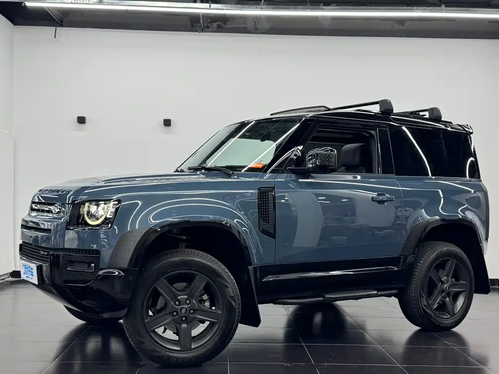 Land Rover Defender 2022