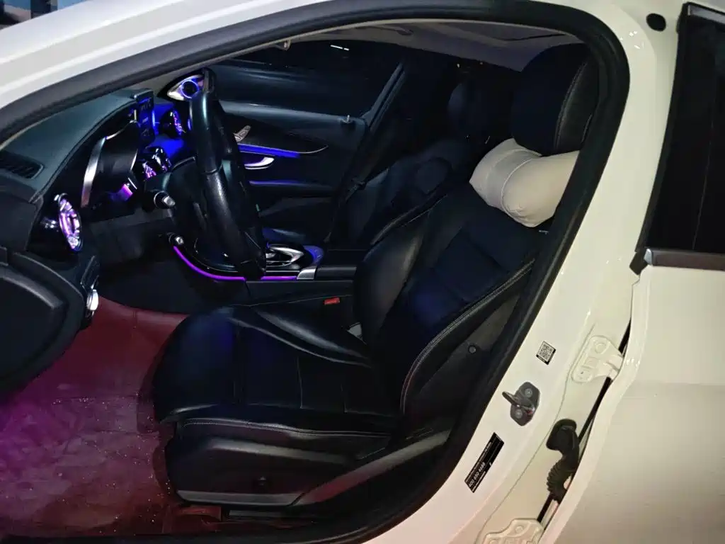 Mercedes-Benz C-Class — миниатюра 8