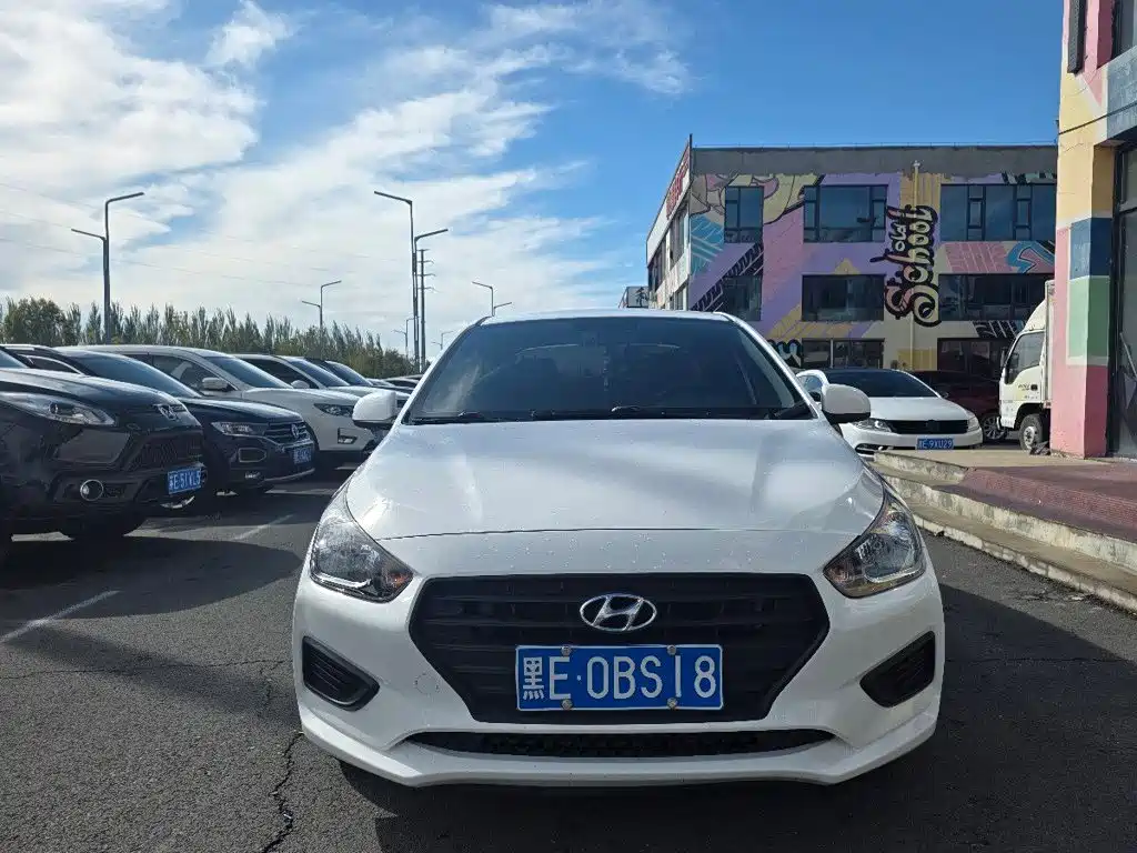 Hyundai Verna — миниатюра 2
