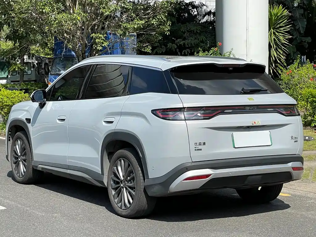BYD Song Ultra — миниатюра 22