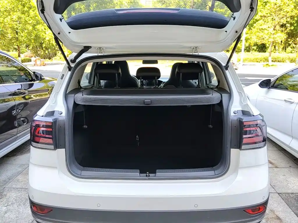 Volkswagen T-Cross — миниатюра 19