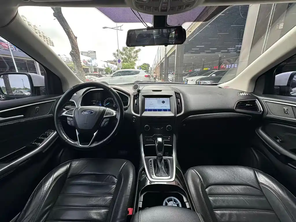 Ford Edge — миниатюра 11