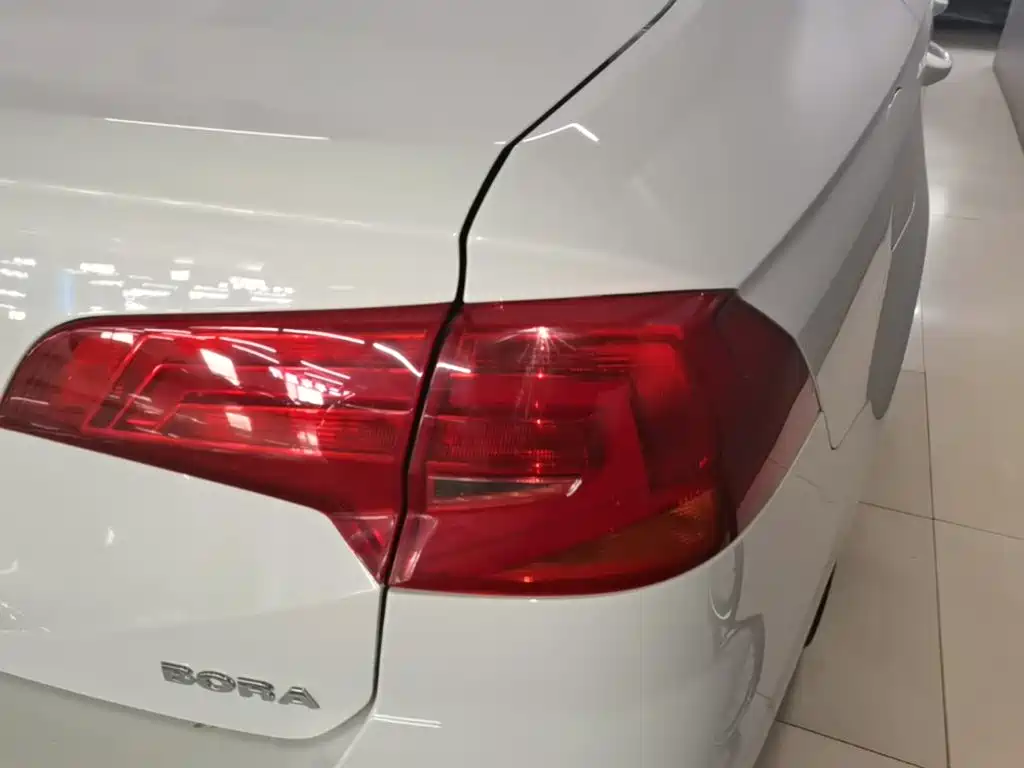 Volkswagen Bora — миниатюра 8