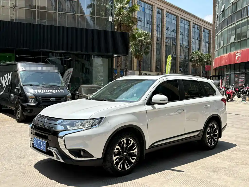 Mitsubishi Outlander 2019