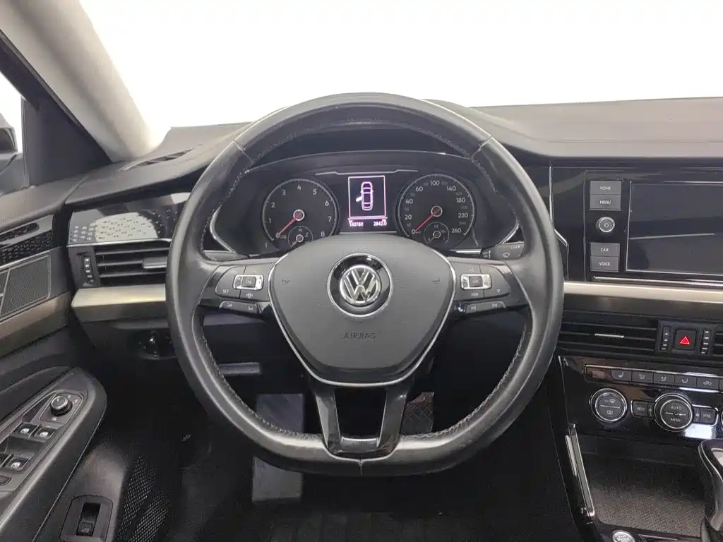 Volkswagen Passat — миниатюра 11