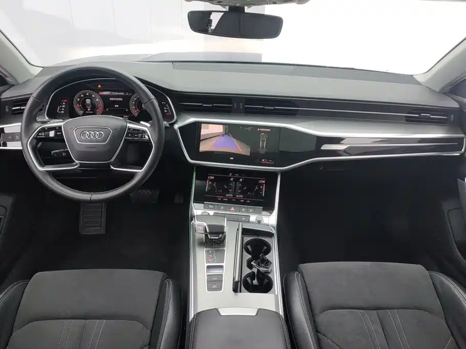 Audi A7L — миниатюра 12