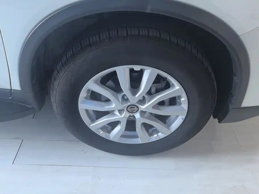 Nissan X-Trail — миниатюра 6