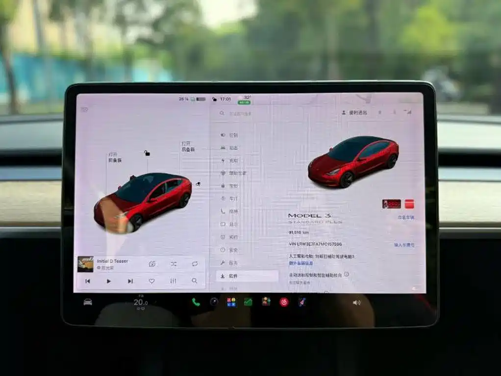 Tesla Model 3 — миниатюра 5