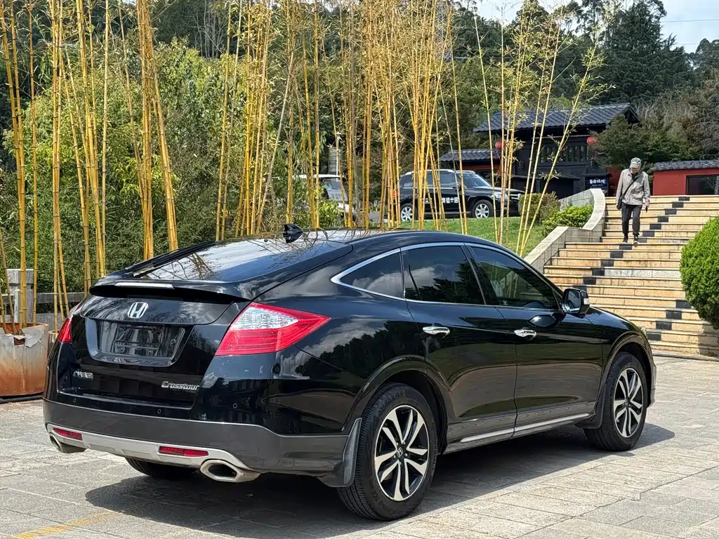 Honda Crosstour — миниатюра 5
