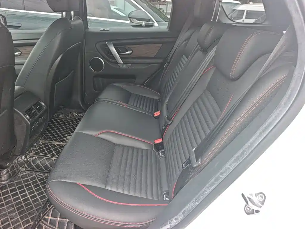 Land Rover Discovery Sport — миниатюра 17