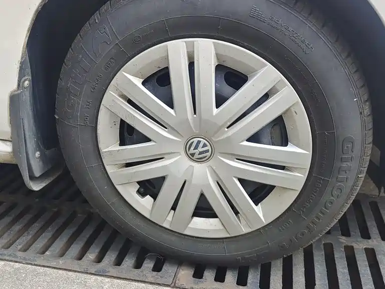 Volkswagen Polo — миниатюра 8