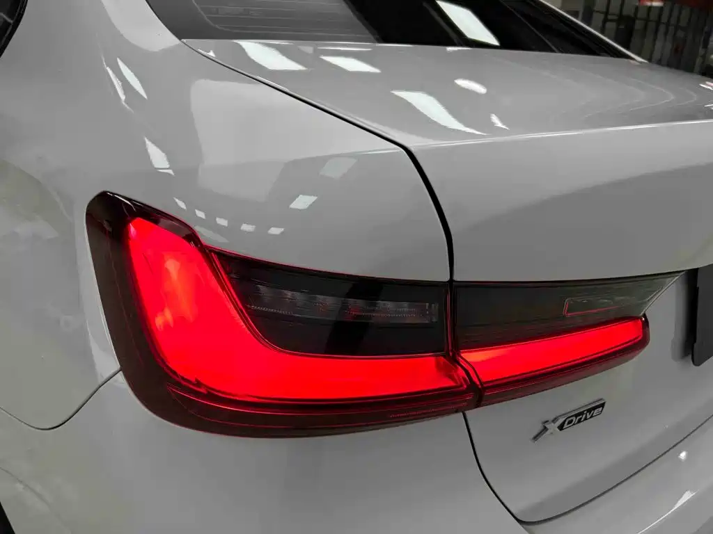 BMW 3 Series — миниатюра 24