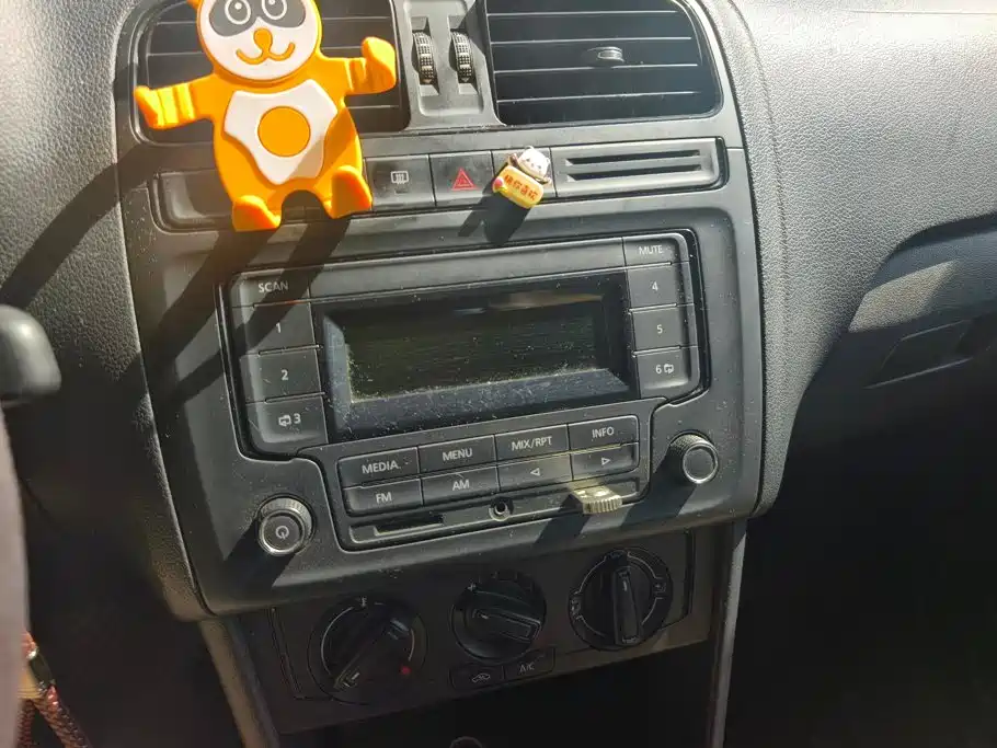 Volkswagen Polo — миниатюра 13