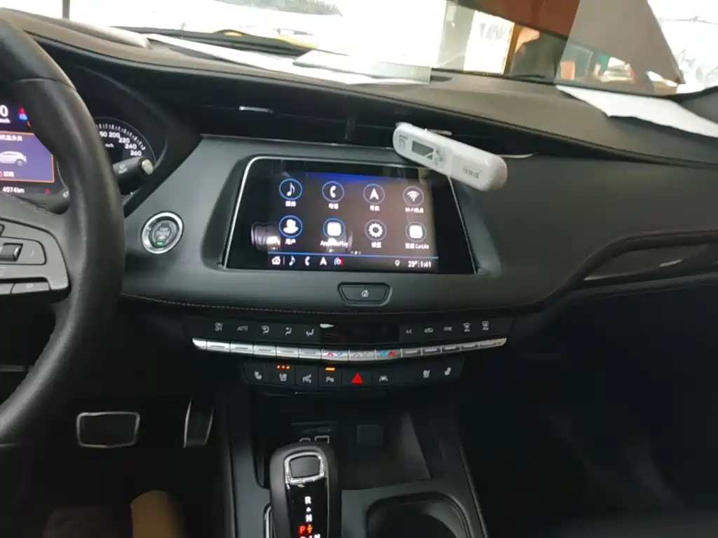 Cadillac XT4 — миниатюра 13