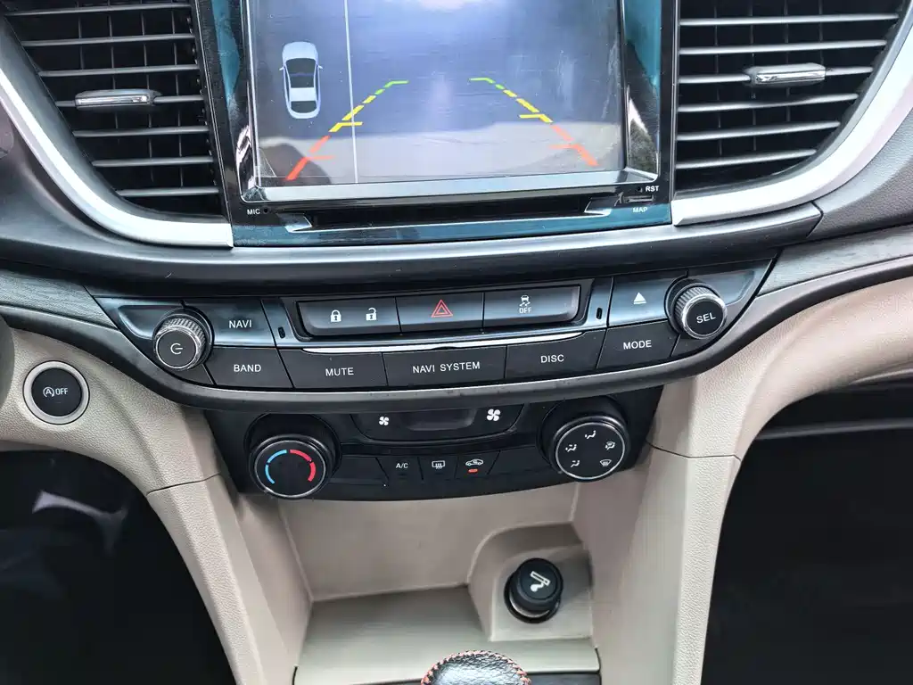 Buick Excelle — миниатюра 7