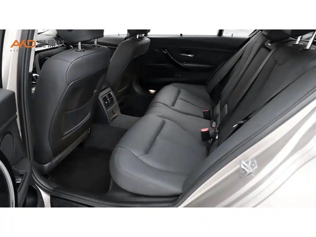BMW 3 Series — миниатюра 7