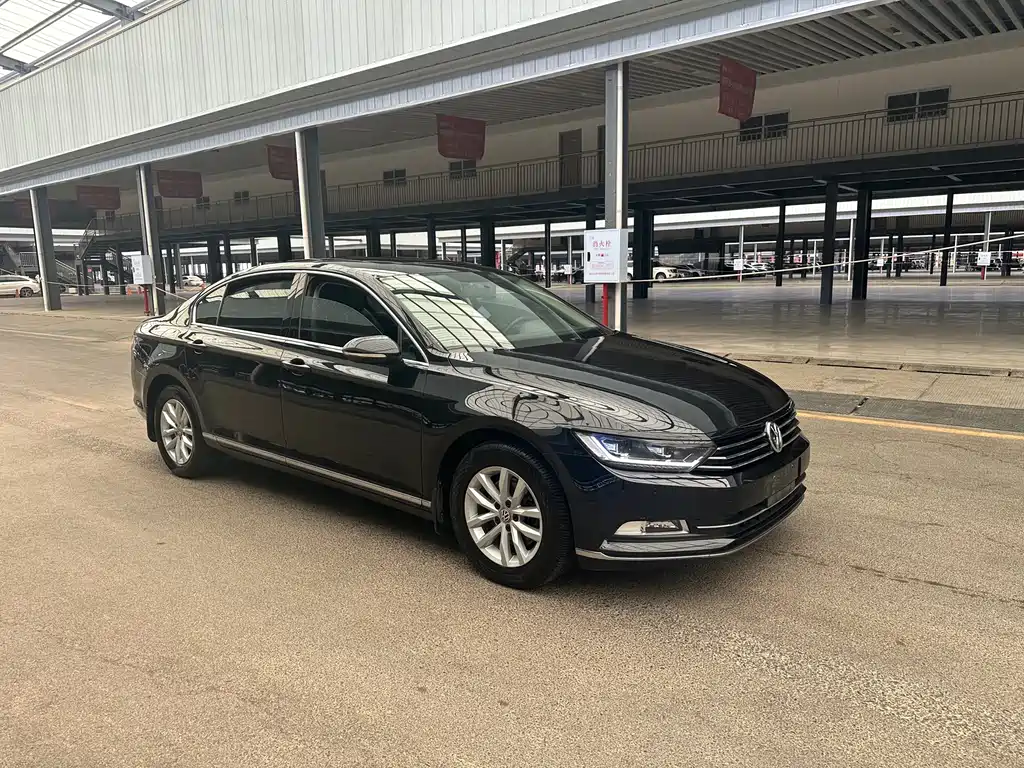 Volkswagen Magotan 2017 330TSI DSG Luxury