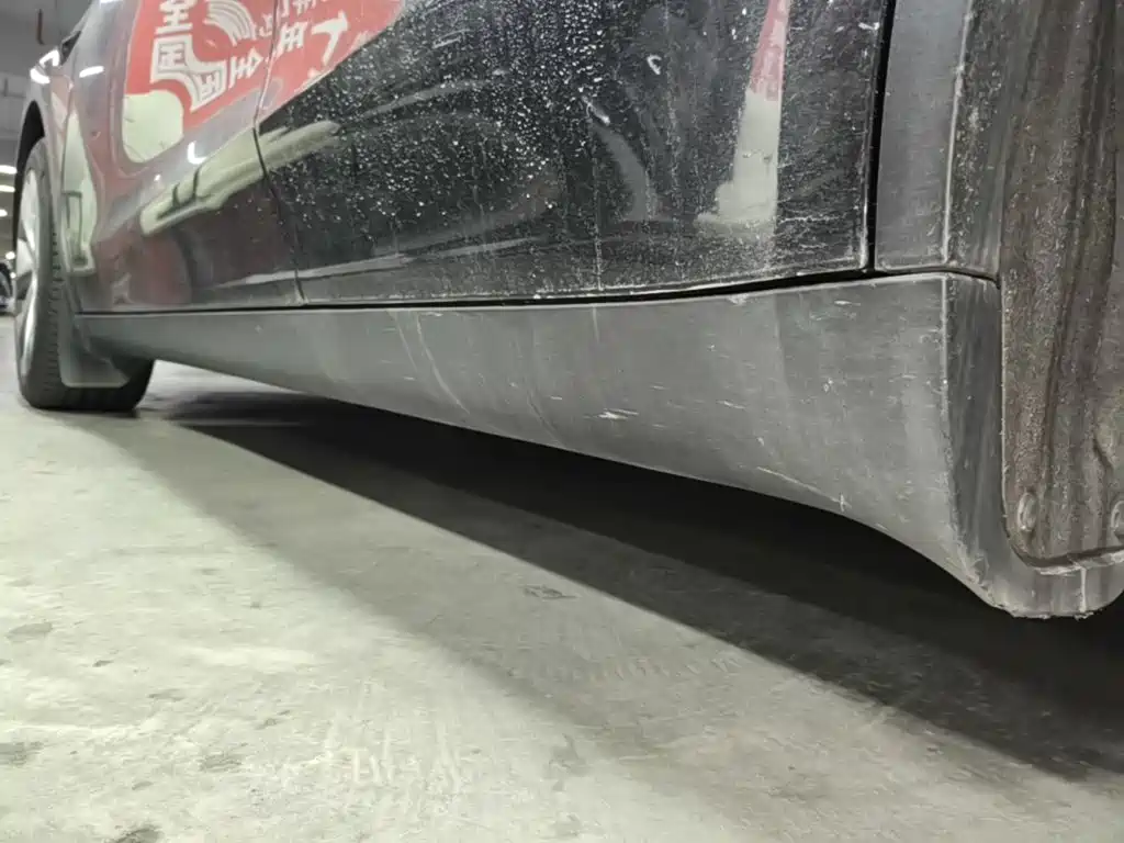 Tesla Model Y — миниатюра 22