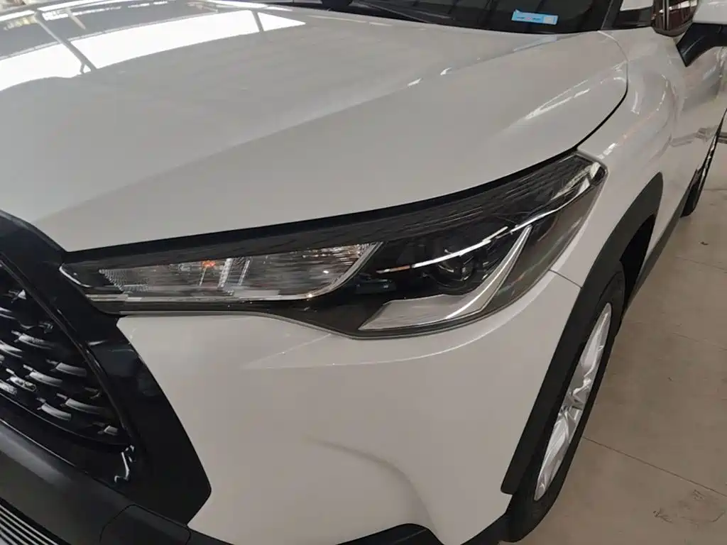 Toyota Corolla Cross — миниатюра 24